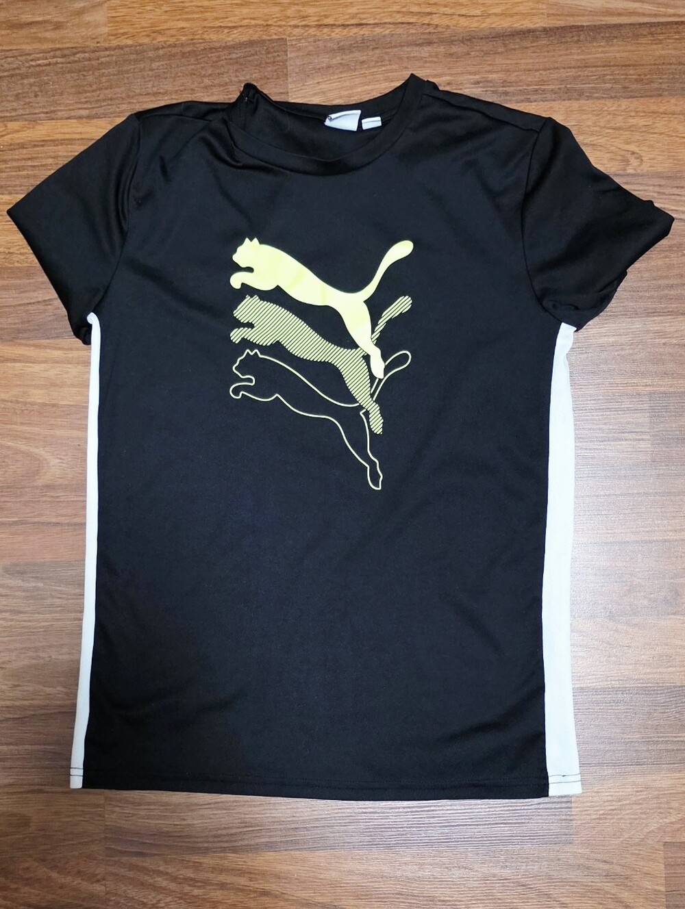 Puma - YOUTH Shirt  - Size YOUTH L